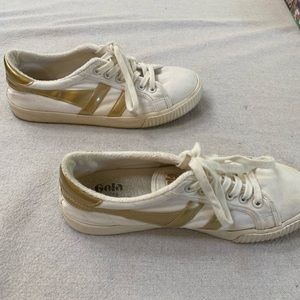 Gola Shoes - Gola ivory with gold detail canvas tennis shoe. Gola Shoes - Gola ivory with gold detail canvas tennis shoe.